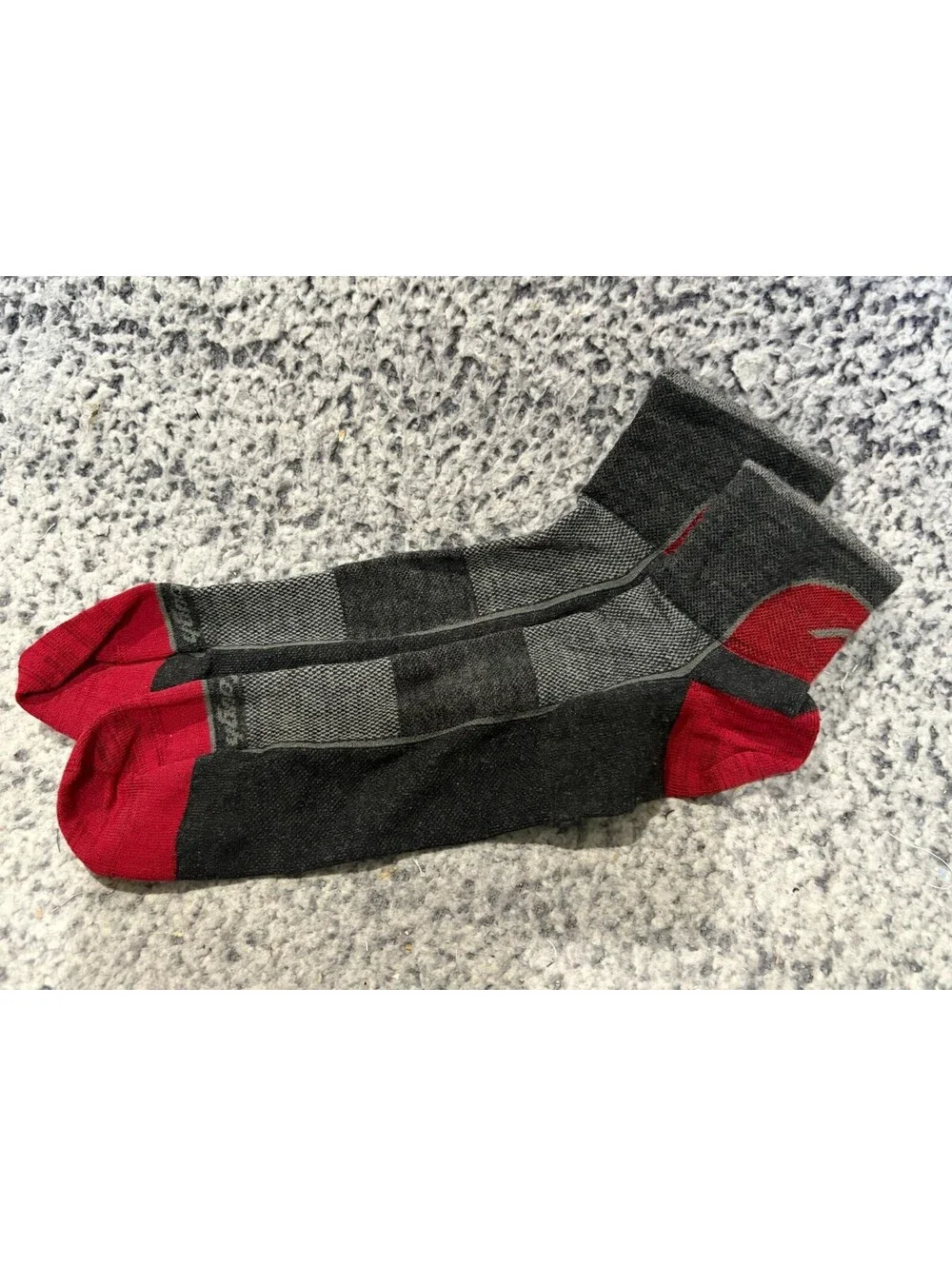 Darn Tough Merino Wool Performance Crew Socks Black Red NWOT